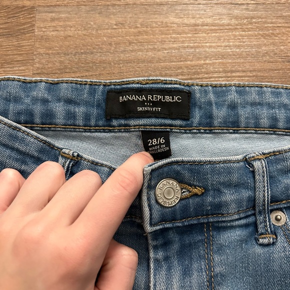 Banana Republic Skinny Jeans - Picture 2 of 4